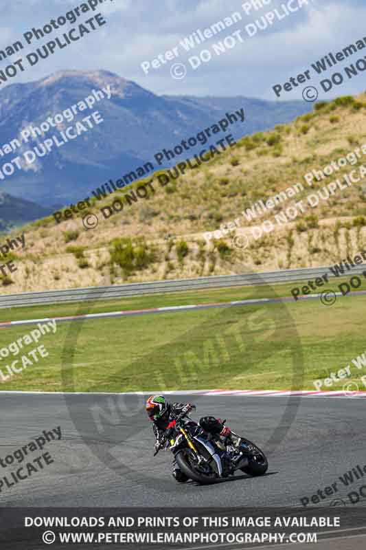 Circuito de Navarra;Spain;event digital images;motorbikes;no limits;peter wileman photography;trackday;trackday digital images